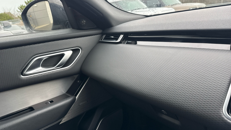 Land Rover Range Rover Velar 2.0 D200 Edition 5dr Auto Diesel Estate